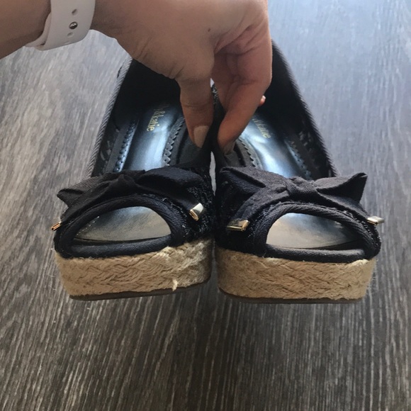 SOLD ✨ Kelly & Katie Wedge Lace Peep Toe Bow Sandal Heel - Picture 9 of 12